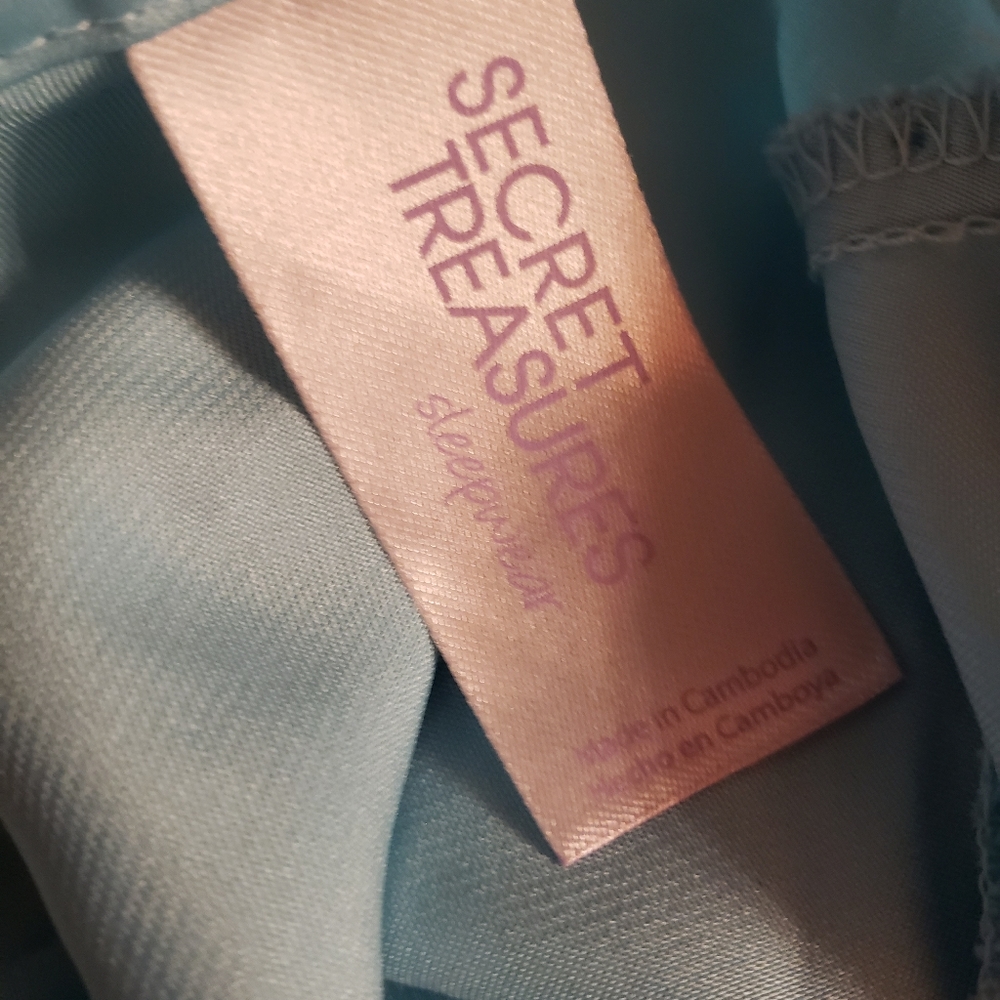 *FREE W/Purchase* Soft Satin Slip- light blue turquoise - Picture 4 of 6